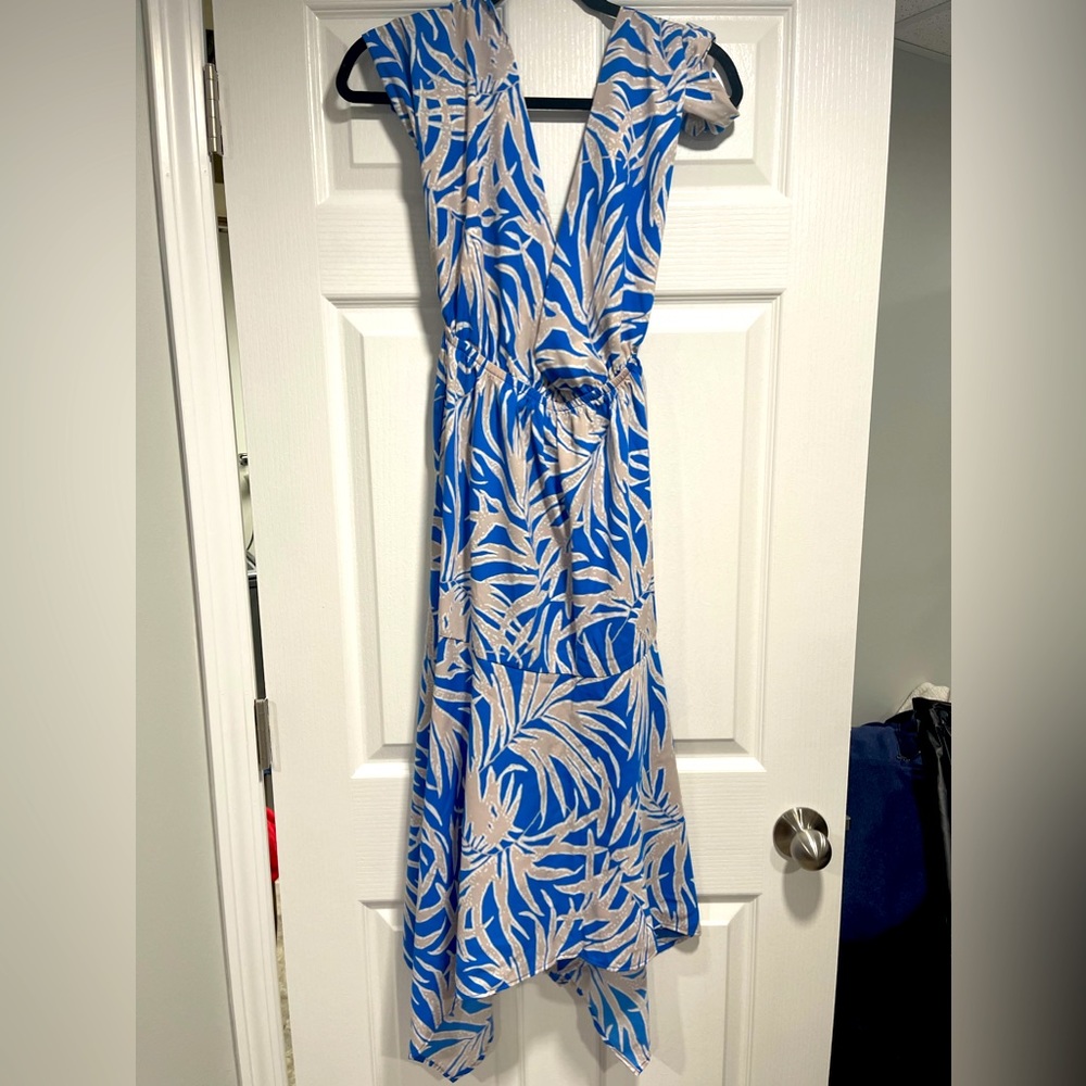 VICI Halter Cutout MIDI Dress Size Medium - Picture 4 of 4